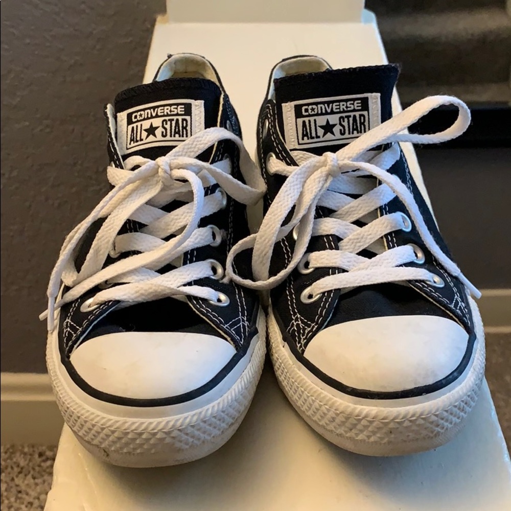 Black converse